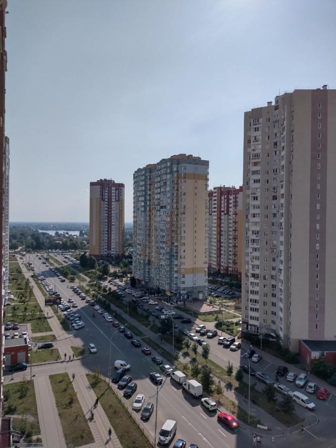 Appartement Осокорки Русовой 3 à Kiev Extérieur photo
