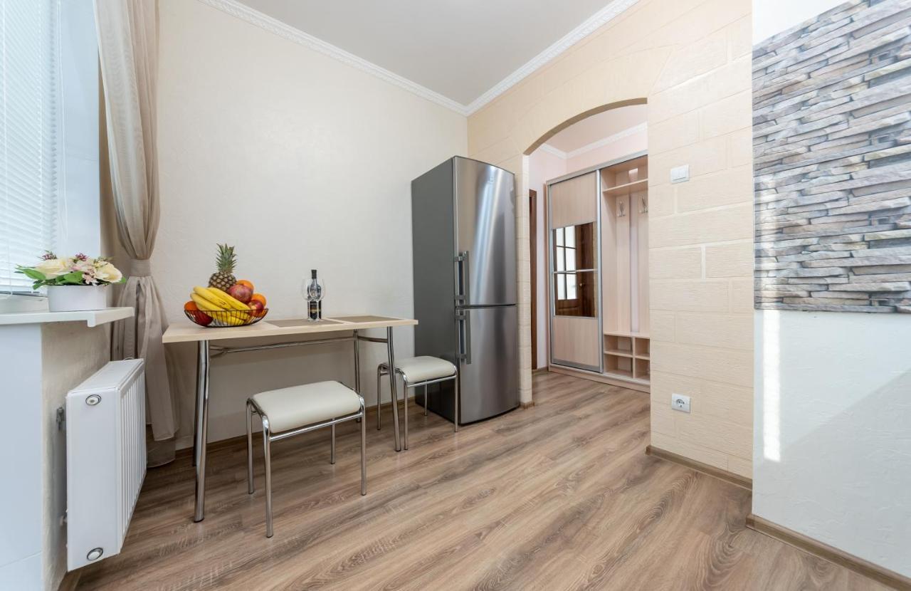 Appartement Осокорки Русовой 3 à Kiev Extérieur photo