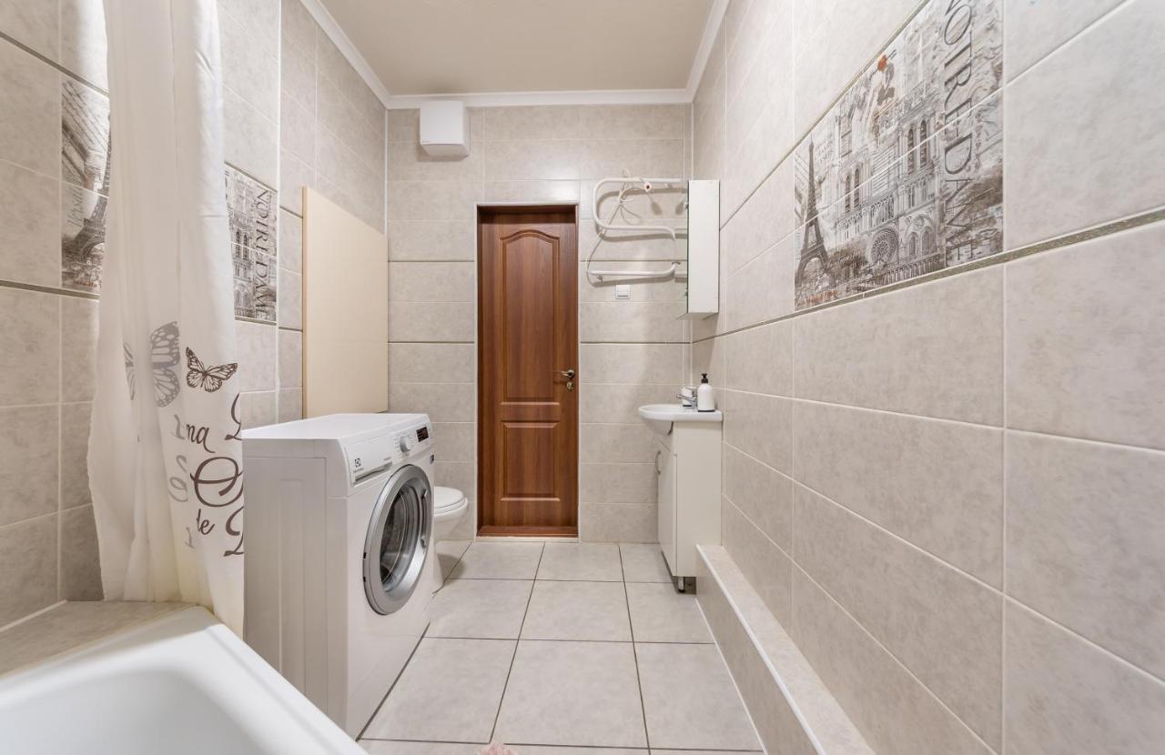 Appartement Осокорки Русовой 3 à Kiev Extérieur photo