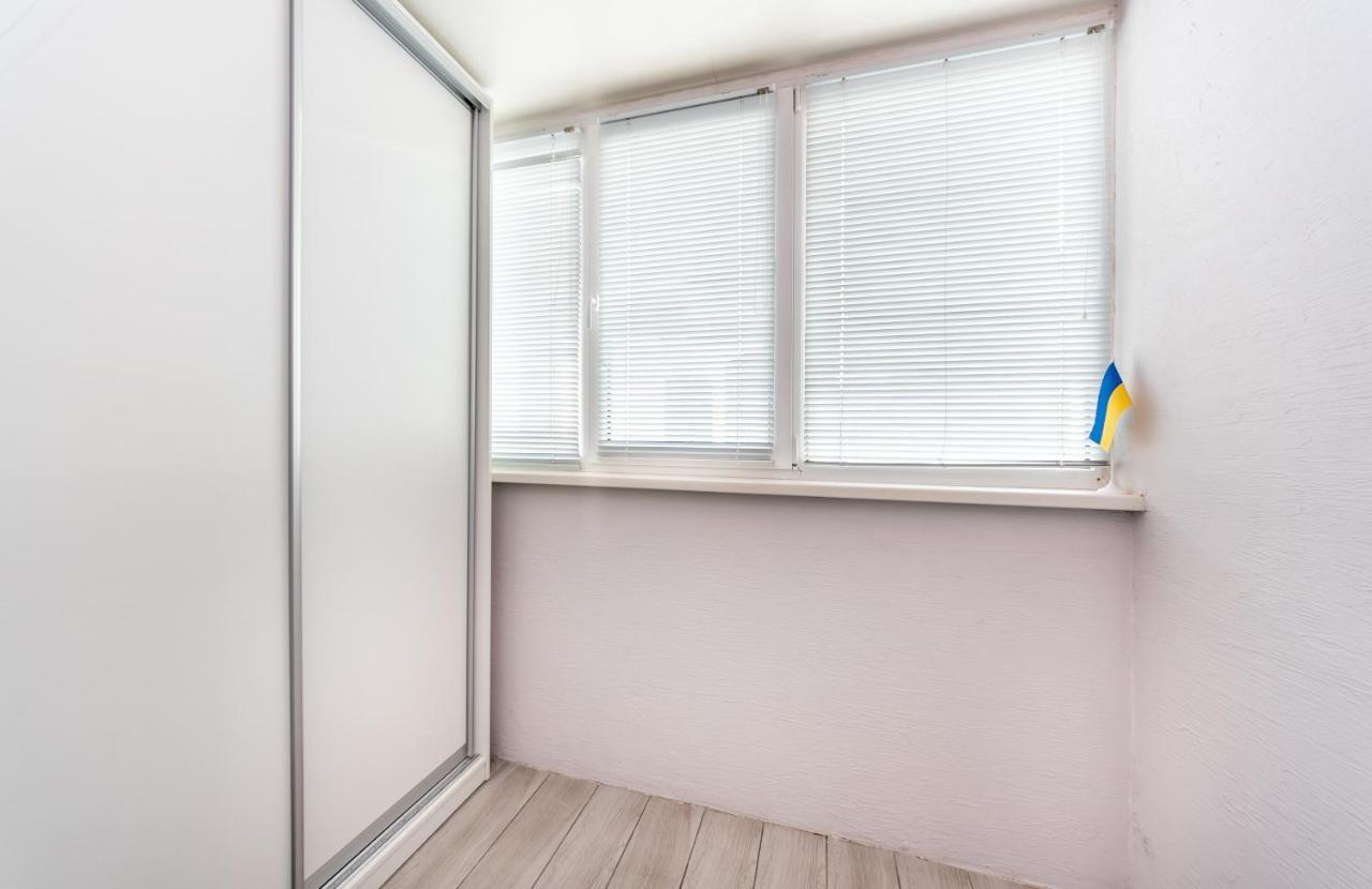 Appartement Осокорки Русовой 3 à Kiev Extérieur photo